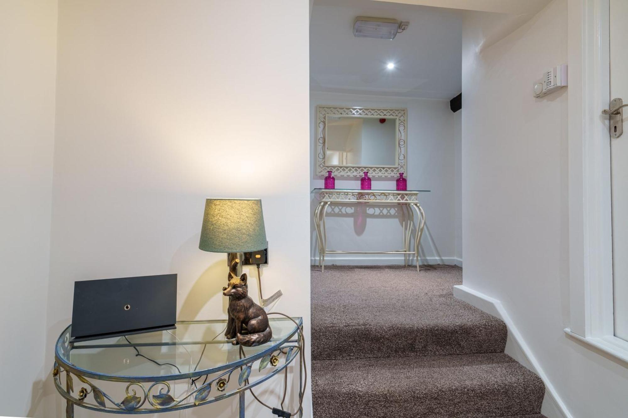 Library View Apartment 켄달 외부 사진